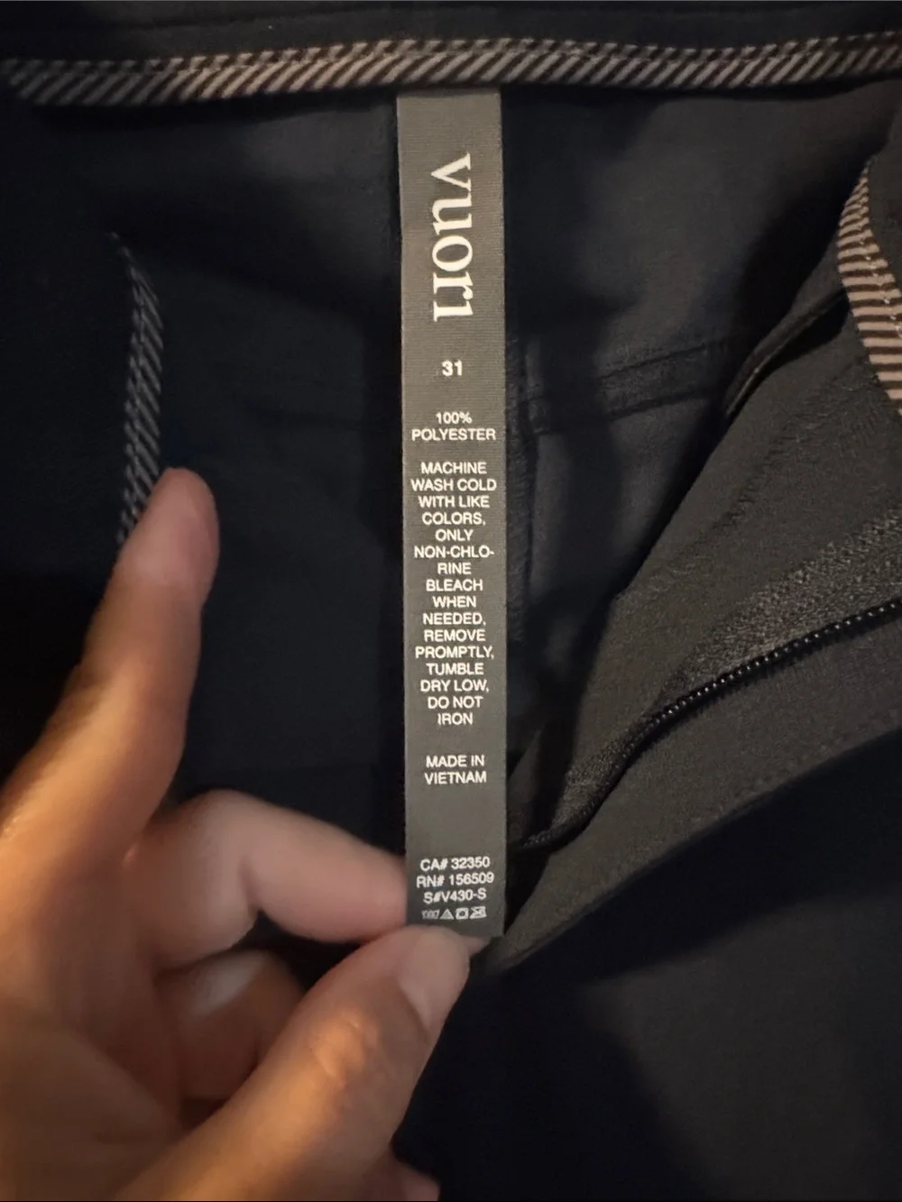 Men’s Vuori Meta pants navy size 31